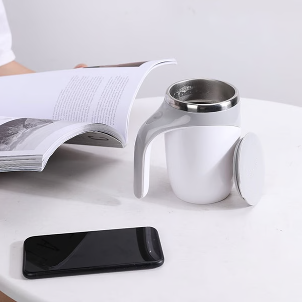Self Stirring Mug with Automatic Magnetic Coffee Cup and Lid - Image 2