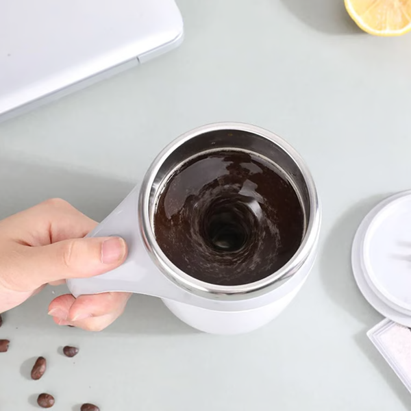 Self Stirring Mug with Automatic Magnetic Coffee Cup and Lid - Image 5