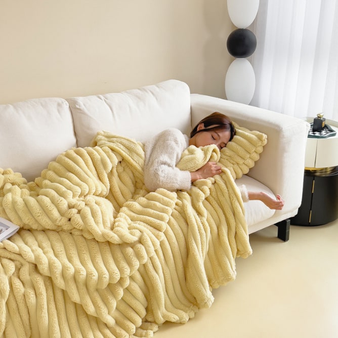 Throw Blanket Faux Fur with Soft Fleece Backing and Thick Ribbed Texture - Image 9