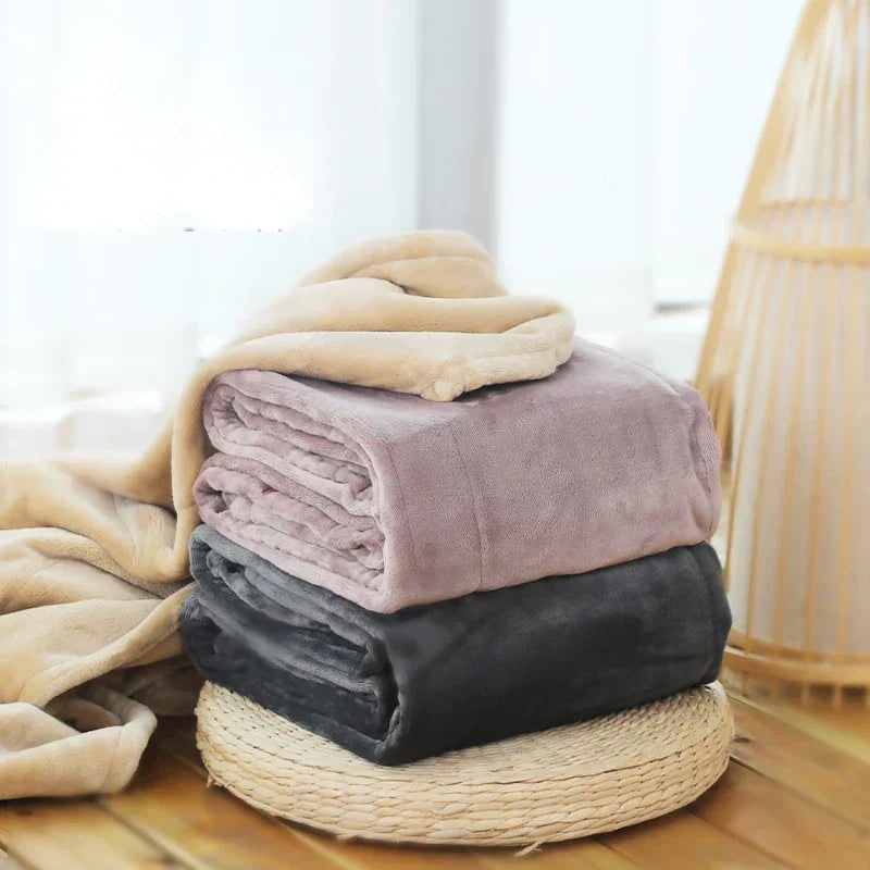 USB Heated Throw Blanket with Flannel Fabric and Storage Bag Portable Travel - Image 1