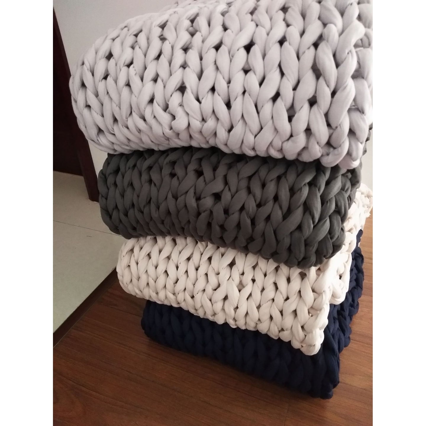 Weighted Chunky Knit Blanket with Hand-Woven Yarn and Braided Borders Finger Knitting - Image 10