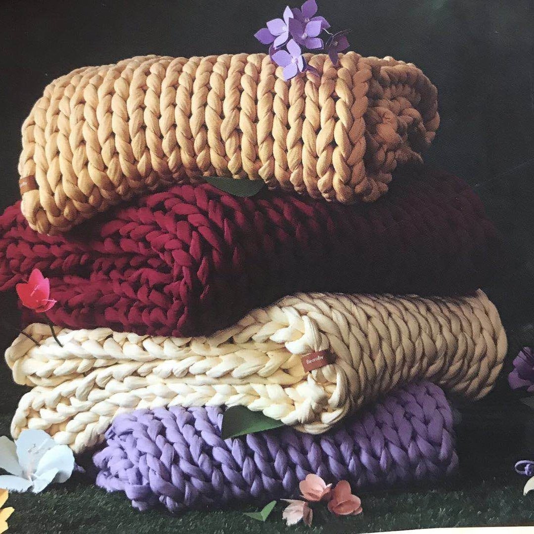 Weighted Chunky Knit Blanket with Hand-Woven Yarn and Braided Borders Finger Knitting - Image 2