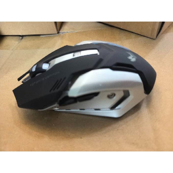 Wireless Ergonomic Gaming Mouse with LED Backlighting and 6 Programmable Buttons - Image 9