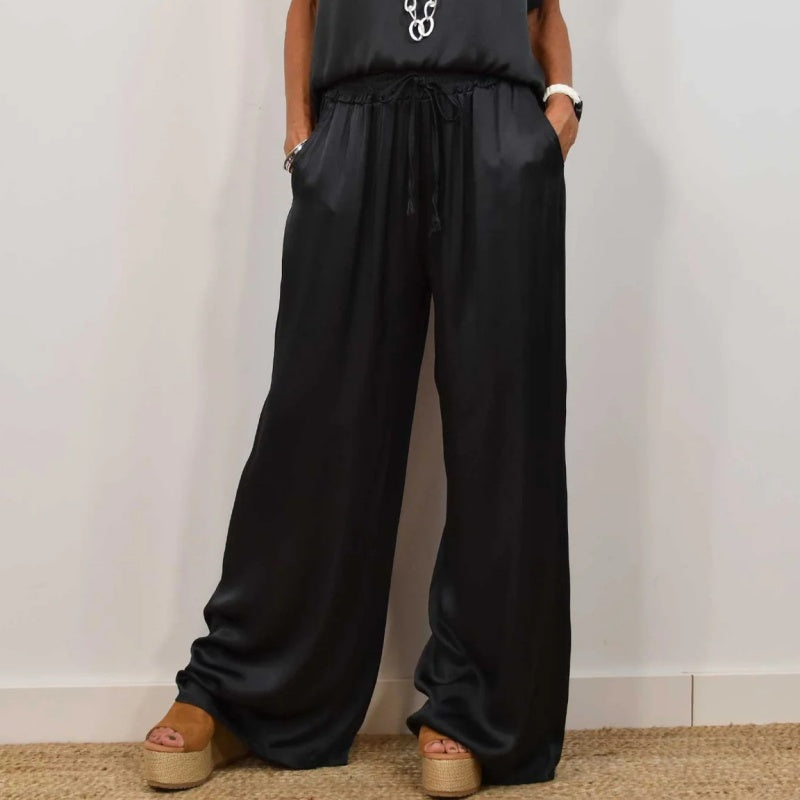 Women's Elegant Flowing Two-Piece Daywear Set — styling detail