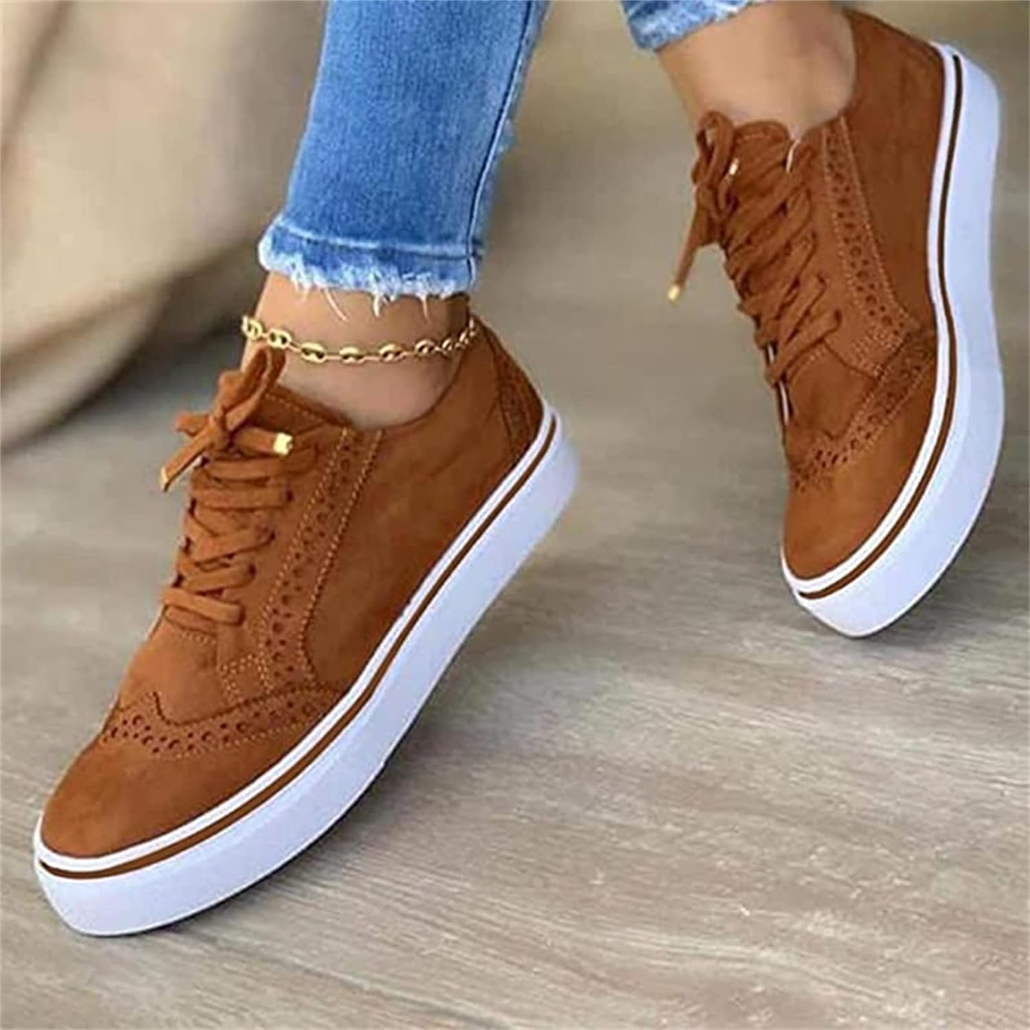 Women's Lace-Up Brogue Platform Sneakers in 5 Colours — close-up