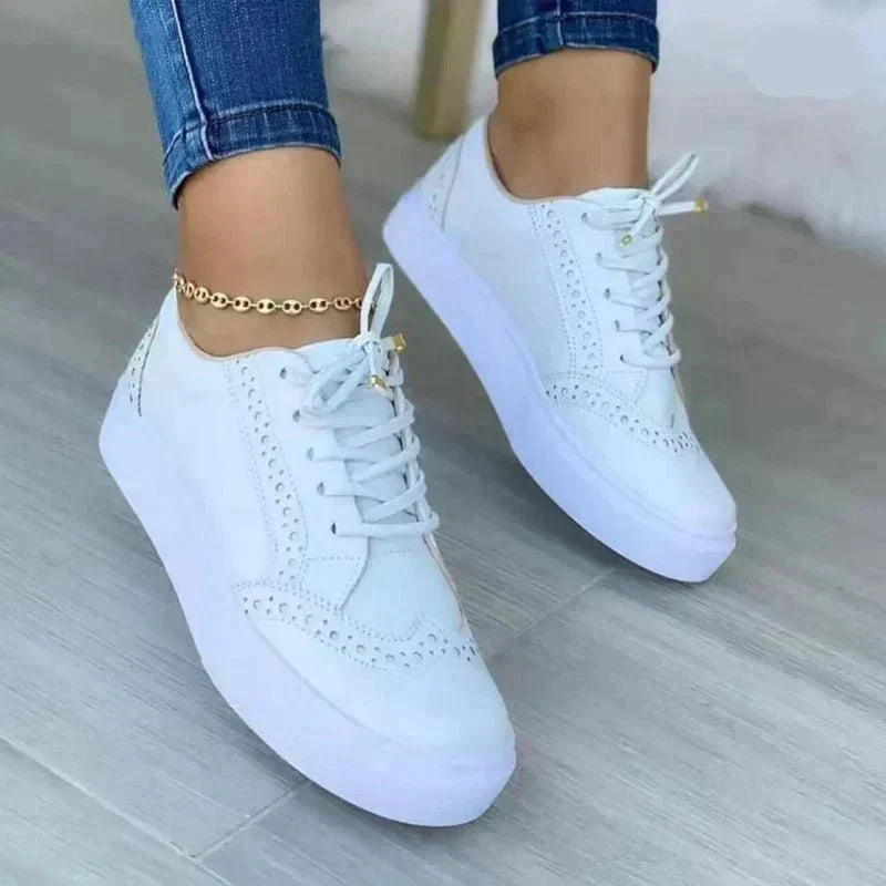 Women's Lace-Up Brogue Platform Sneakers in 5 Colours — detail view