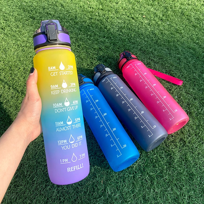 Women's Motivational Water Bottle with Time Markers Flip-Top Lid and 1l Capacity Glass - Image 19