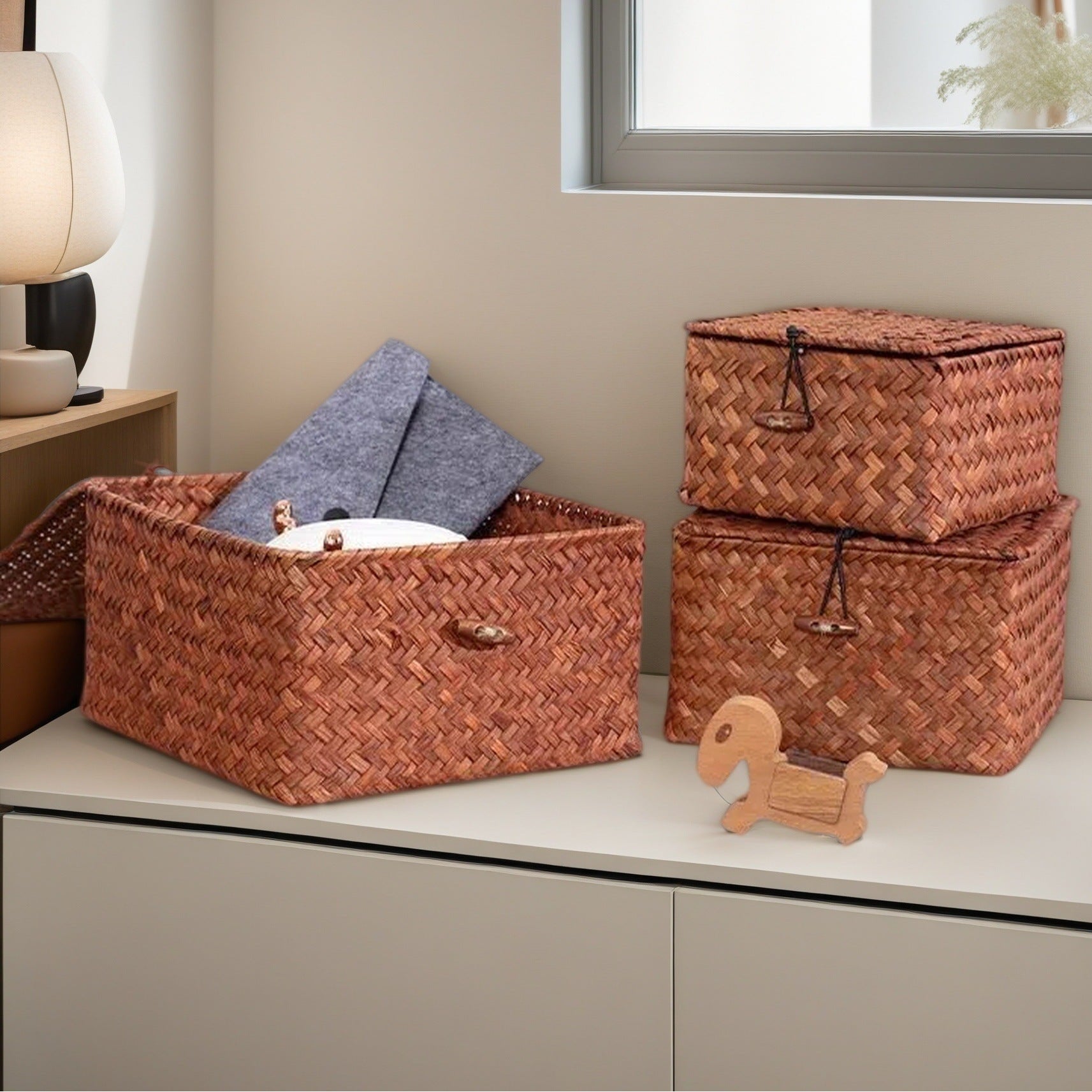 Women's Woven Basket with Lid and Seagrass Storage Laundry with Toggle Closure Wicker - Image 3