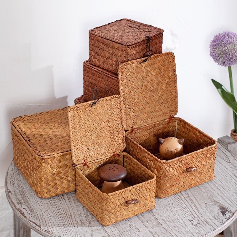 Women's Woven Basket with Lid and Seagrass Storage Laundry with Toggle Closure Wicker - Image 4